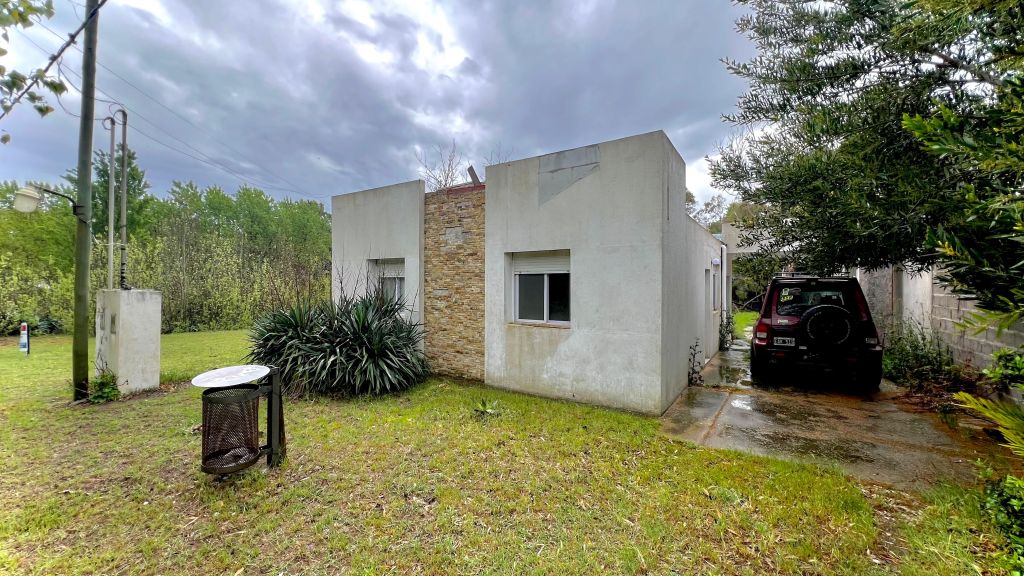 VENTA - 2 Dormitorio/s - 1 baño/s - MONTE HERMOSO Con Pileta