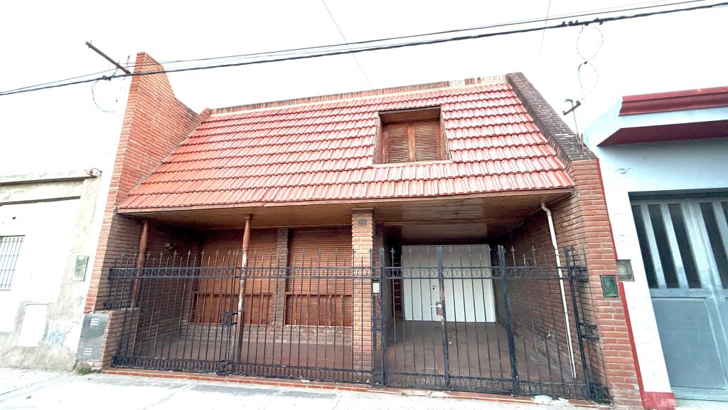 VENTA - 4 Dormitorio/s - 4 ba&ntilde;o/s - BAHIA BLANCA