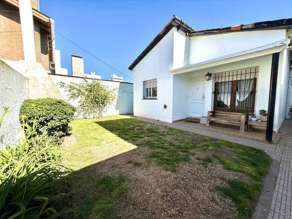 VENTA - 3 Dormitorio/s - 2 ba&ntilde;o/s - MONTE HERMOSO